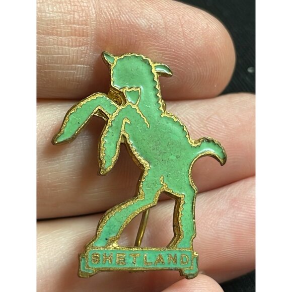 Rare Vintage Shetland Lamb Sheep Brooch Green